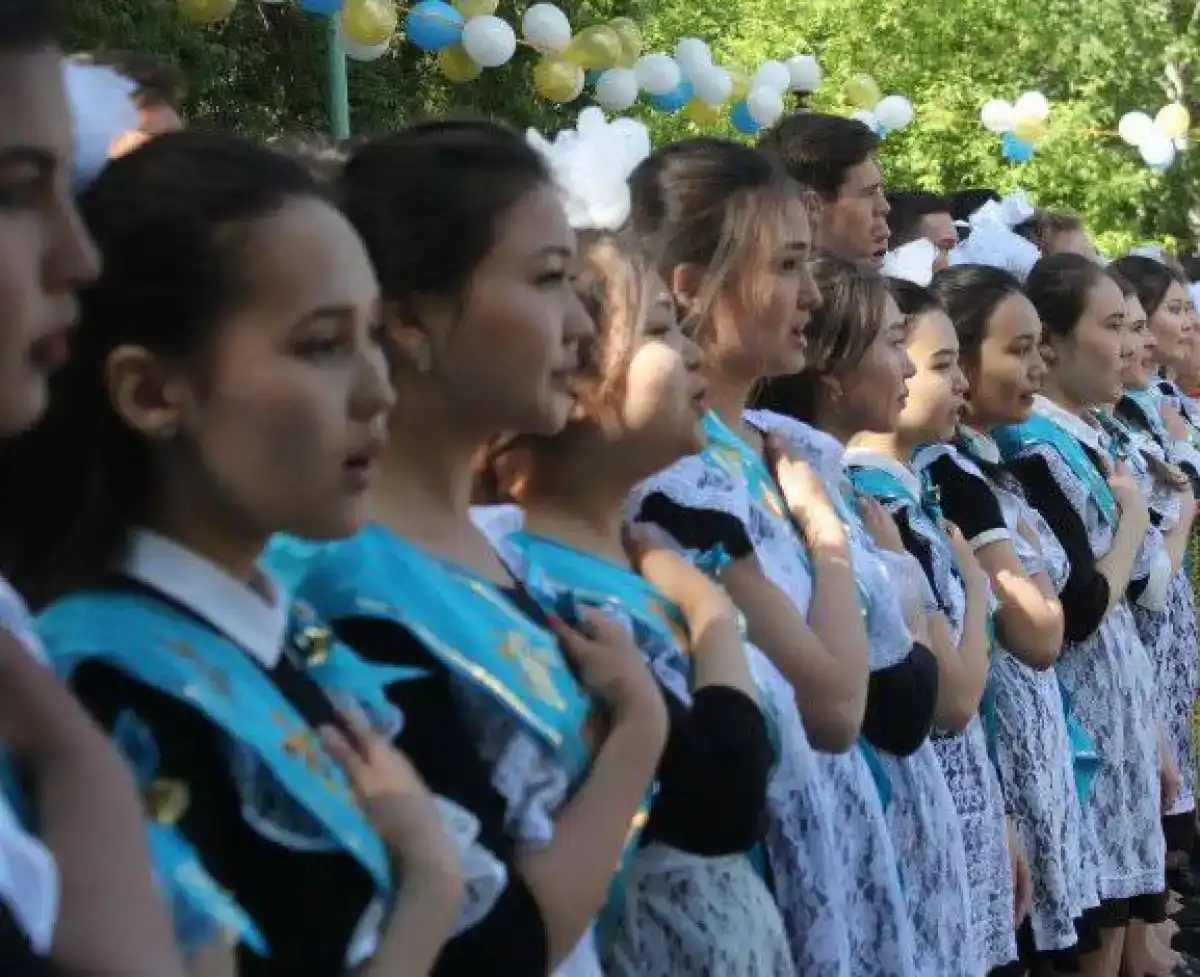 Сколько 11-классников выпускается в Казахстане в этом году