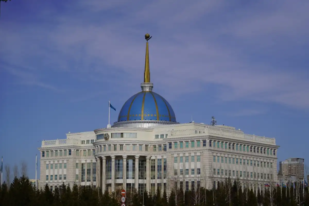 Наследный принц Абу-Даби прилетит в Казахстан