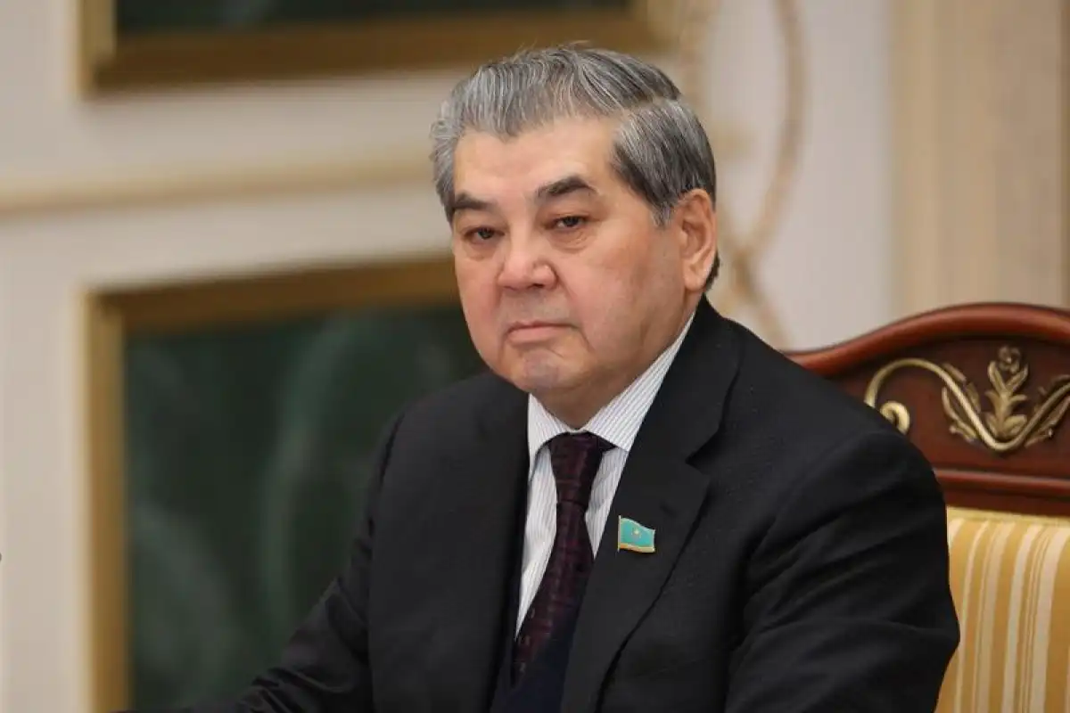 Токаев наградил Куаныша Султанова орденом