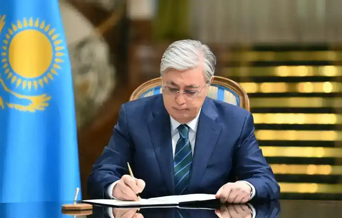 Токаев подписал поправки по определению страны происхождения товаров