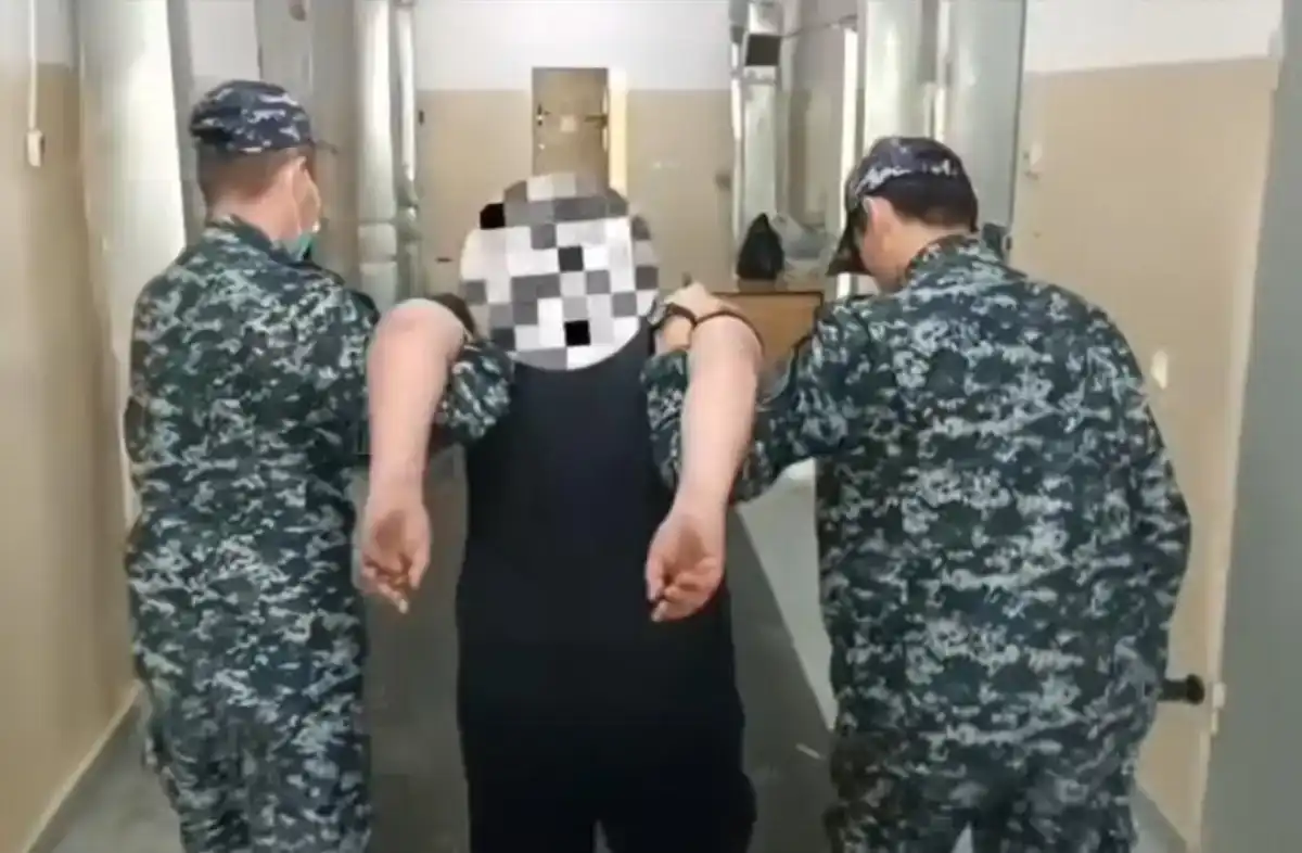 Подозреваемого в покушении на изнасилование девушки в Сатпаеве возьмут под стражу