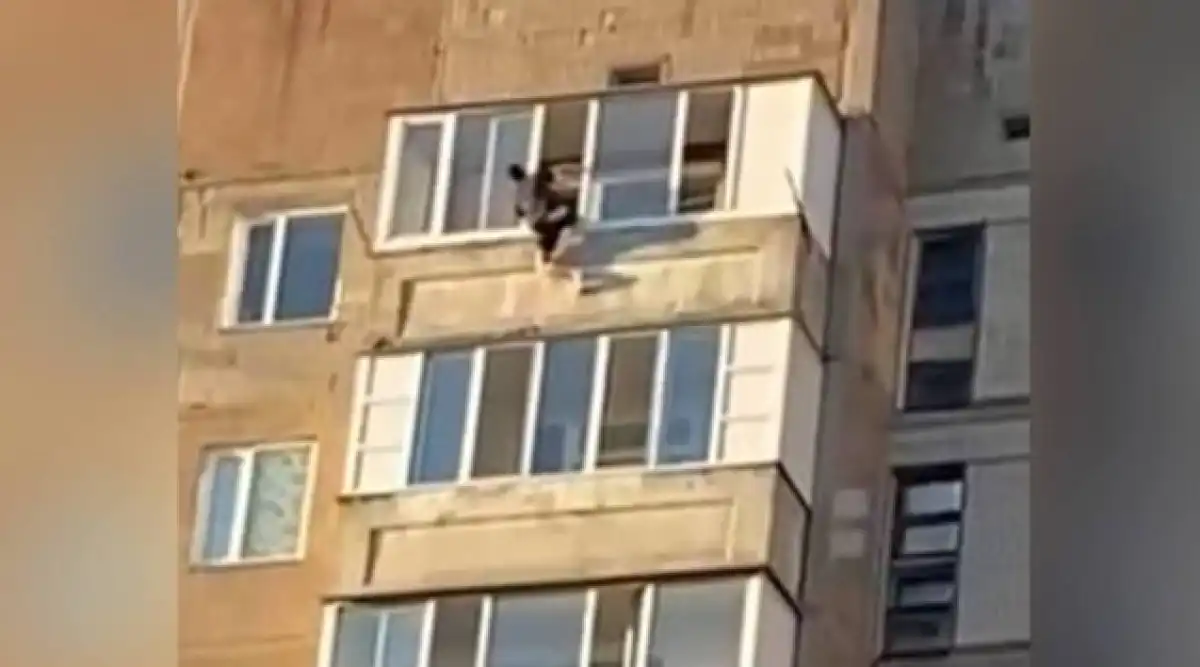 Мужчина пытался спрыгнуть с девятого этажа в Караганде