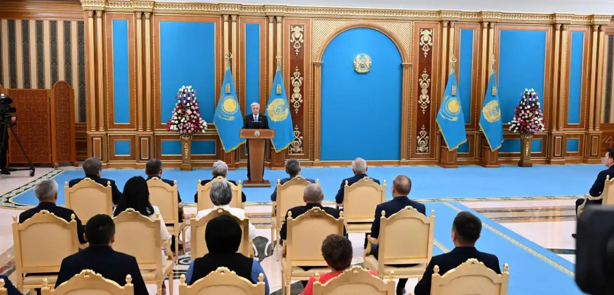 Президент: Казахстанские врачи ежегодно проводят тысячи операций на открытом сердце