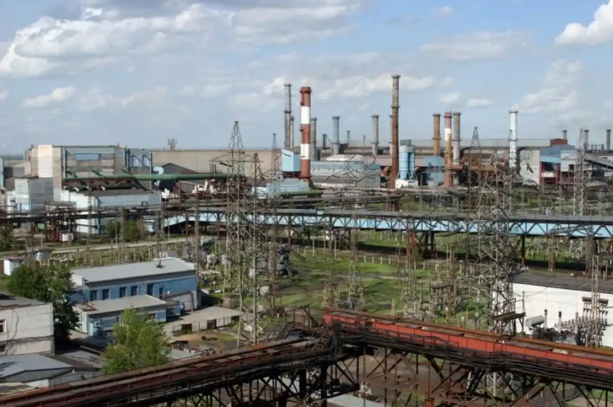 663 тоннами сверхвыбросов загрязнило атмосферу предприятие «Казхрома»