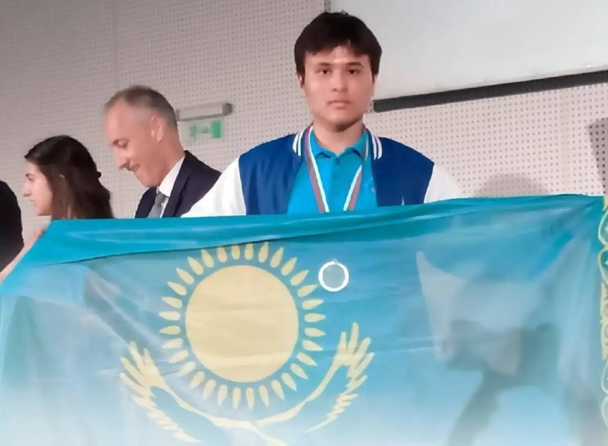 Казахстанский школьник стал лучшим физиком Европы