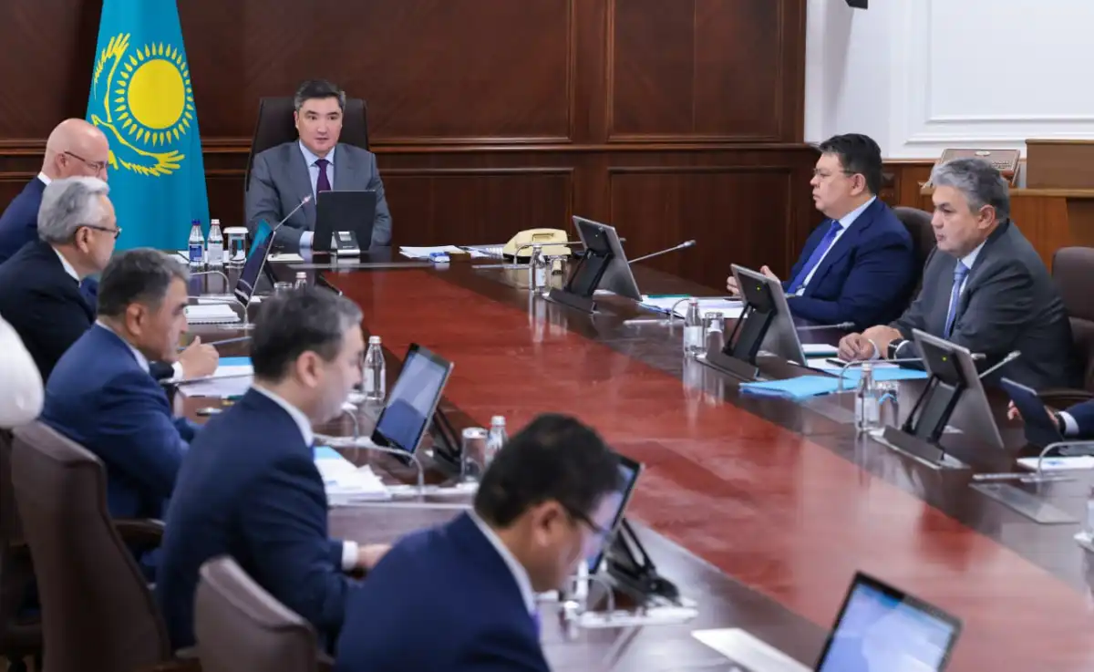 Бектенов поручил акиматам ввести все проекты по питьевой воде до конца года