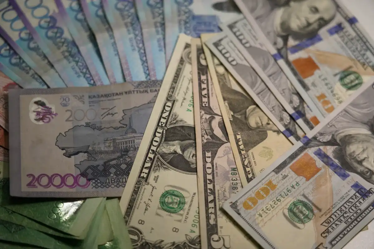 Курс валют в обменниках Астаны на 5 июля