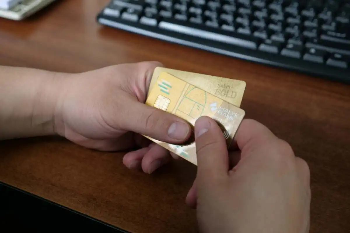 Иностранец потратил более 350 тысяч тенге с найденной банковской карты в Астане