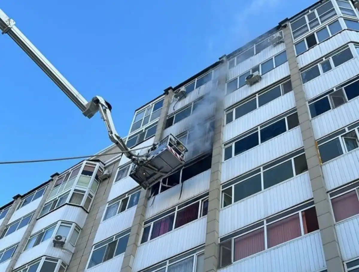 Столичные огнеборцы ликвидировали пожар на балконе