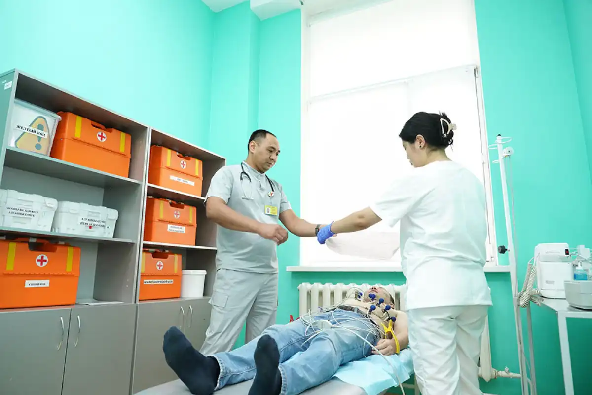 Кого из казахстанцев дополнительно охватят ОСМС