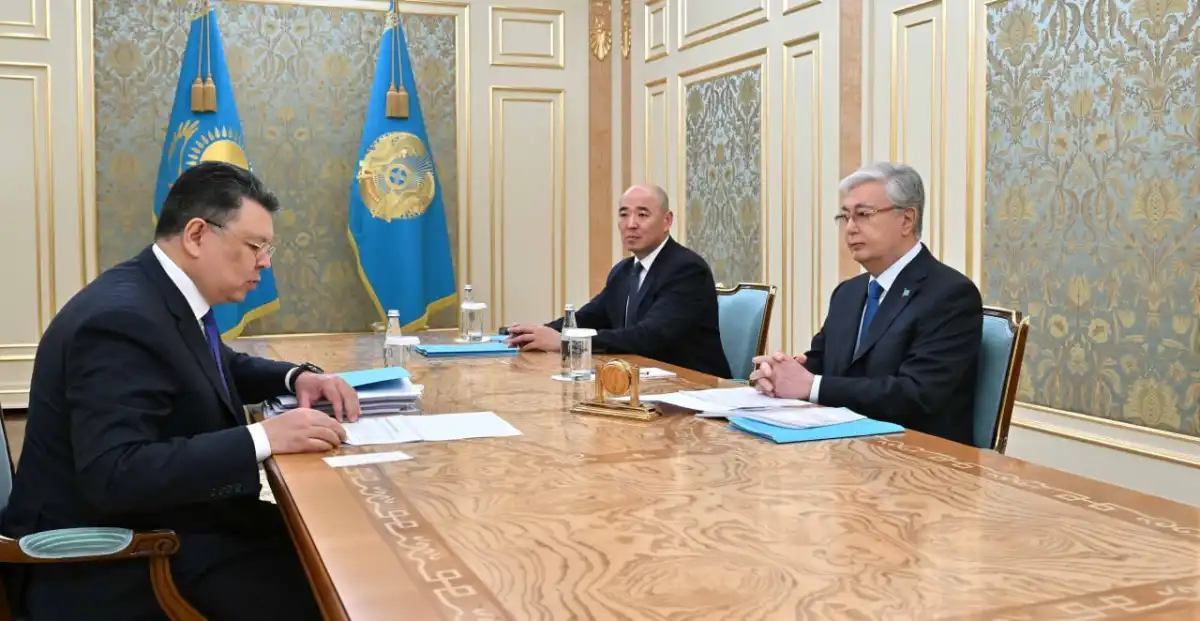 Токаев принял заместителя Премьер-министра Каната Бозумбаева