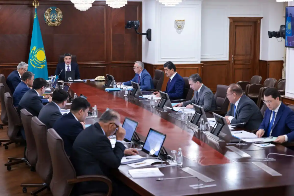 Олжас Бектенов провел совещание по прохождению вегетационного периода