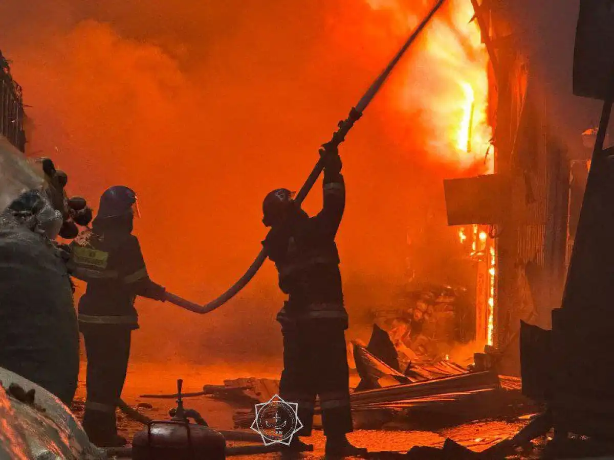 Пожарные обогнали всех силовиков по уровню доверия опрошенных казахстанцев