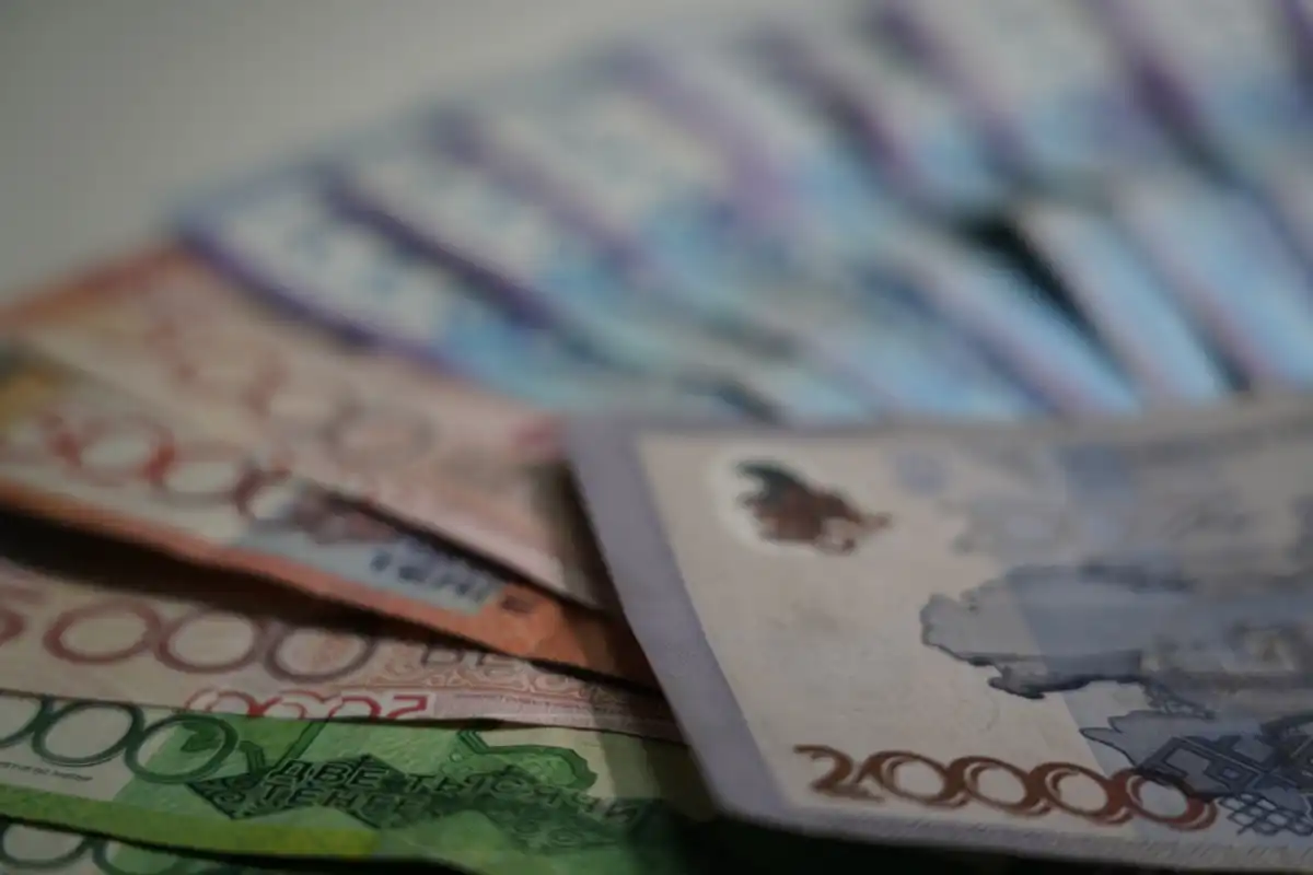 Театр в Таразе потребовал от работников вернуть 6 млн тенге зарплаты