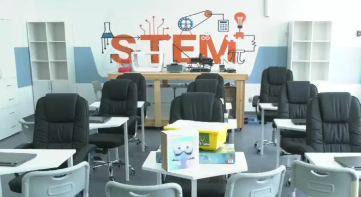Современная школа с инклюзией и STEM-лабораториями открылась в Мангистауской области
