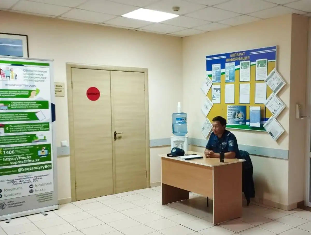 Больше 150 полицейских постов установили в стационарах для безопасности медработников