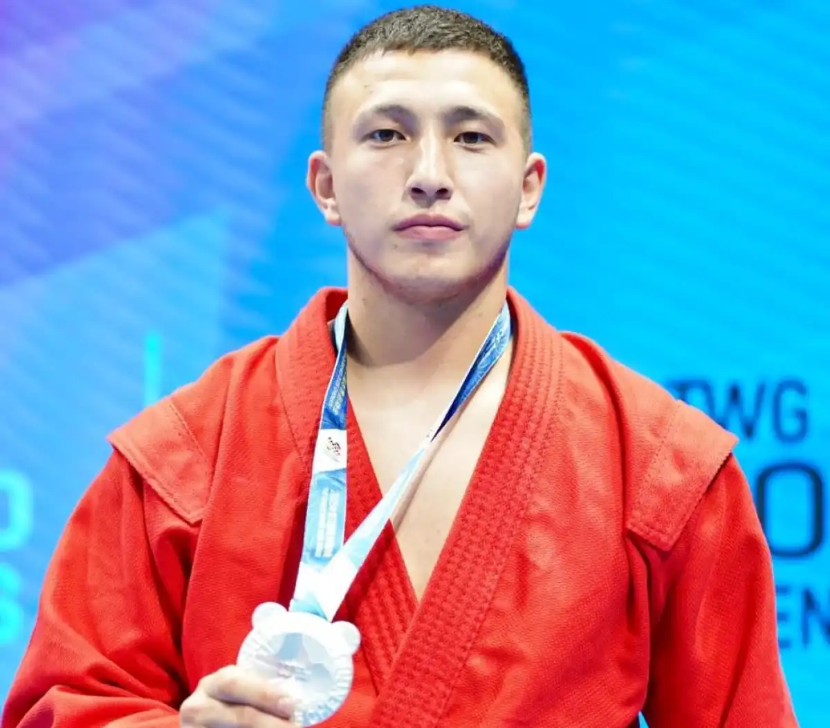 Полицейский из Астаны завоевал серебро на Всемирных играх-2025 в Китае