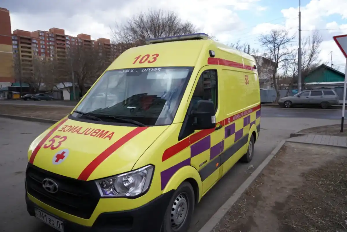 Девочку, пострадавшую в ДТП в области Абай, доставили санавиацией в Семей