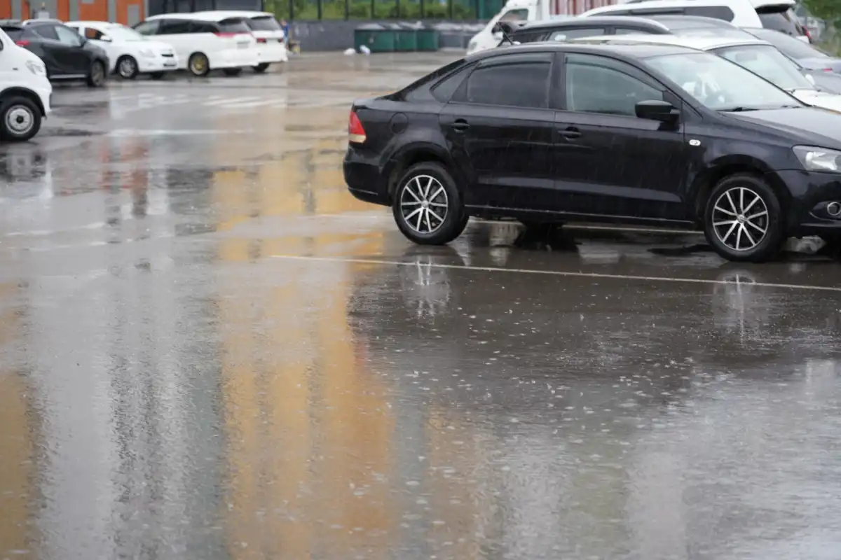 Дождь с градом накроют столицу 30 августа