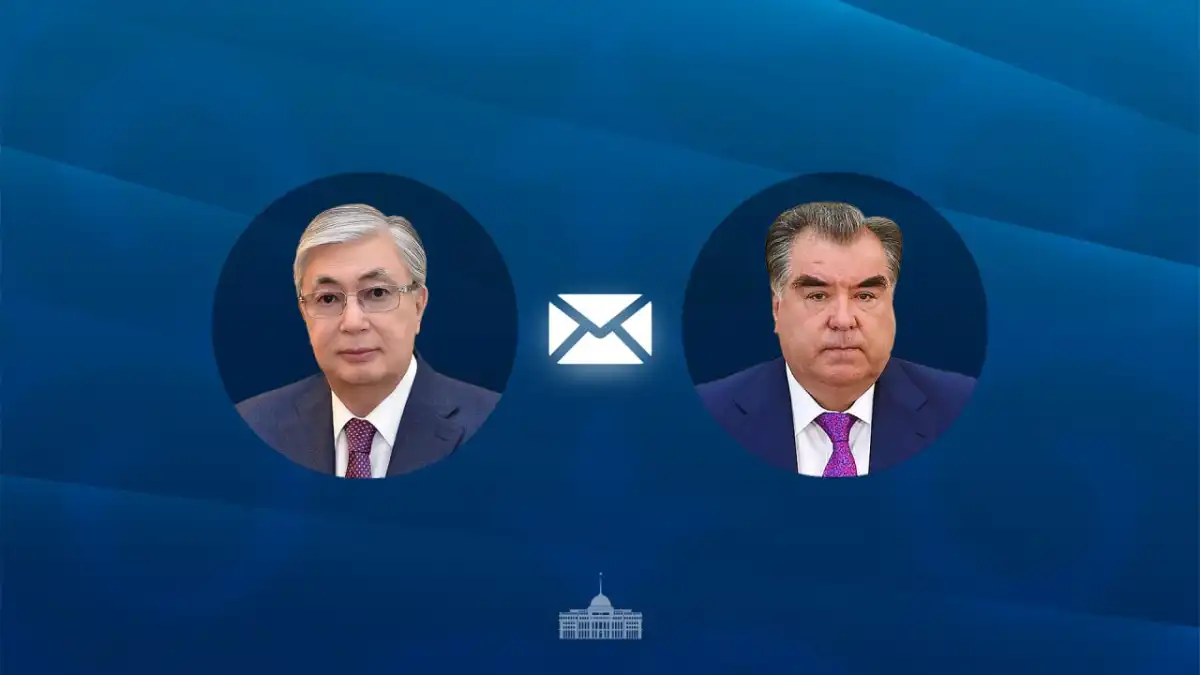 Токаев поздравил Президента Таджикистана с Днем независимости