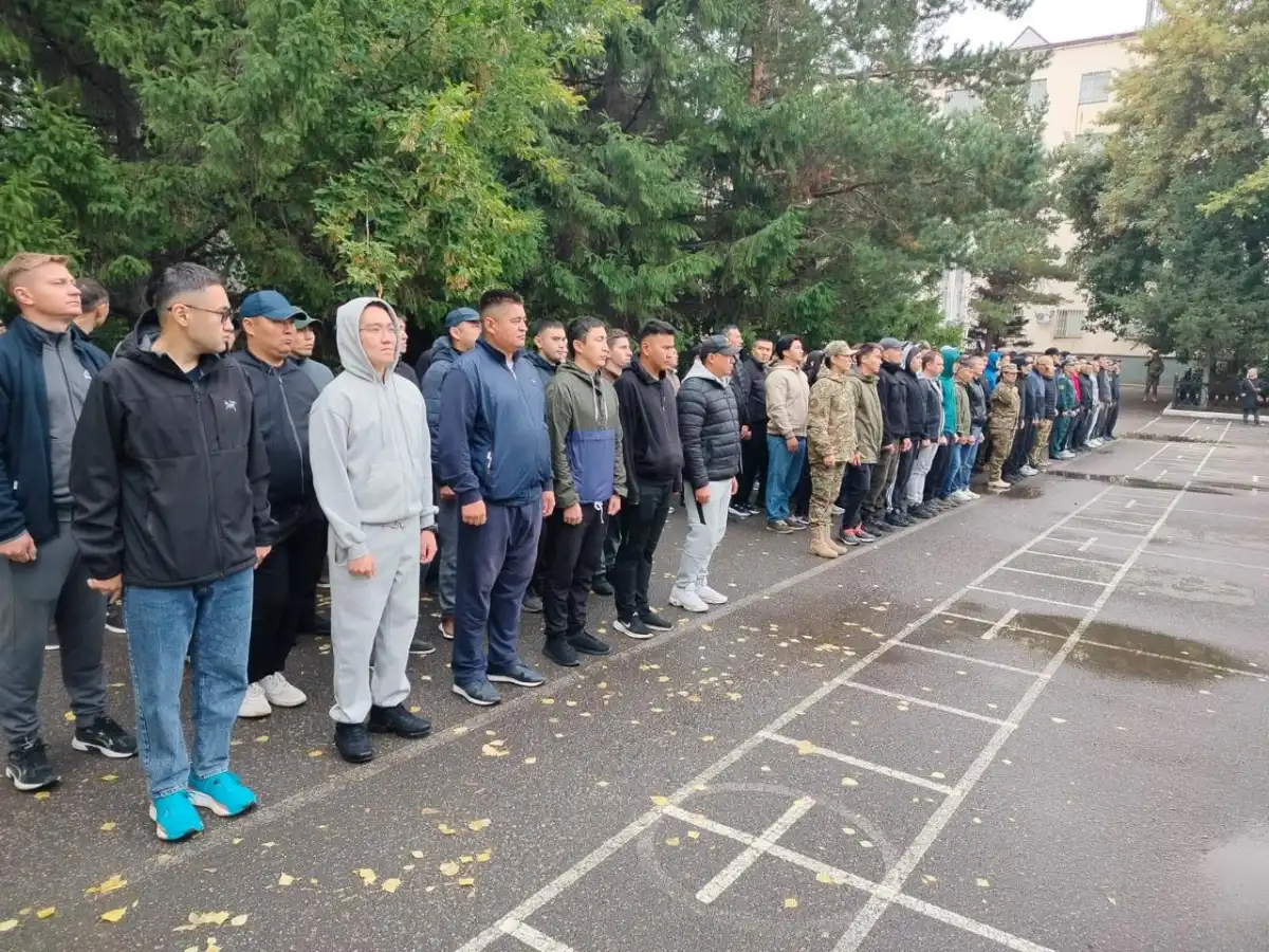 В Астане проходят сборы резервистов территориальной обороны