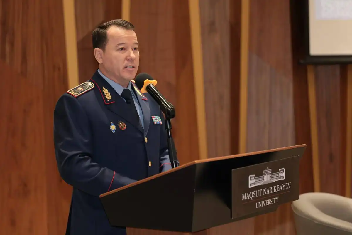 Первый заместитель министра внутренних дел встретился со студентами MNU