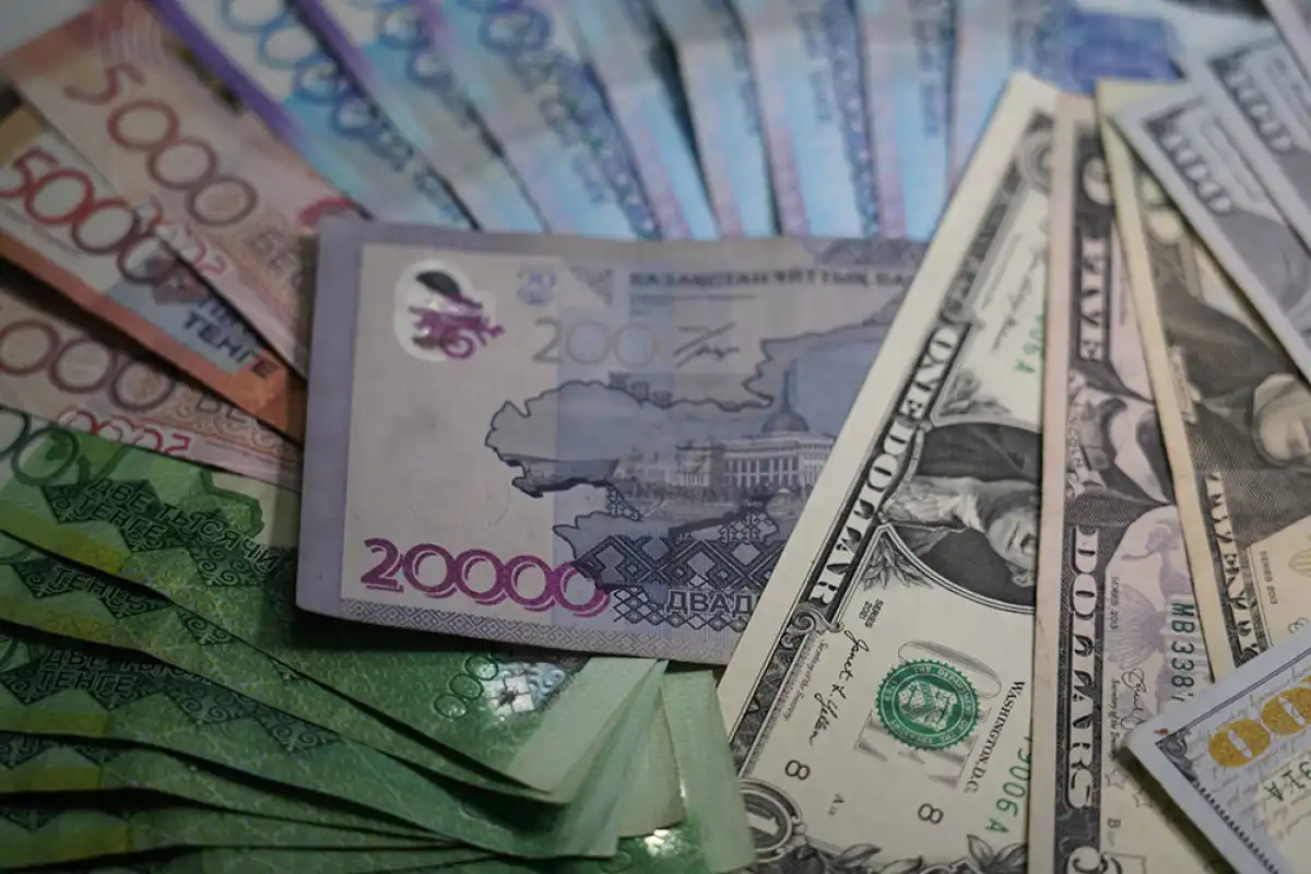 Курс валют в обменниках Астаны на 23 сентября