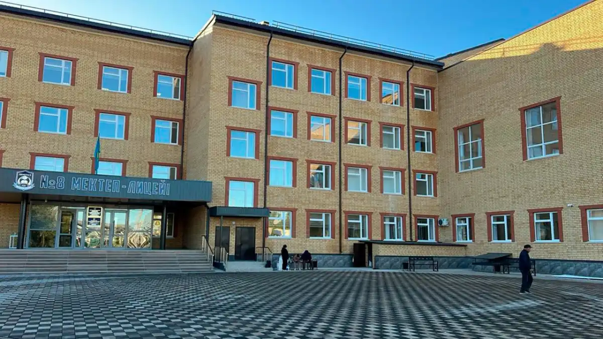 Новую школу на 400 мест открыли в Уральске за счёт возвращённых средств
