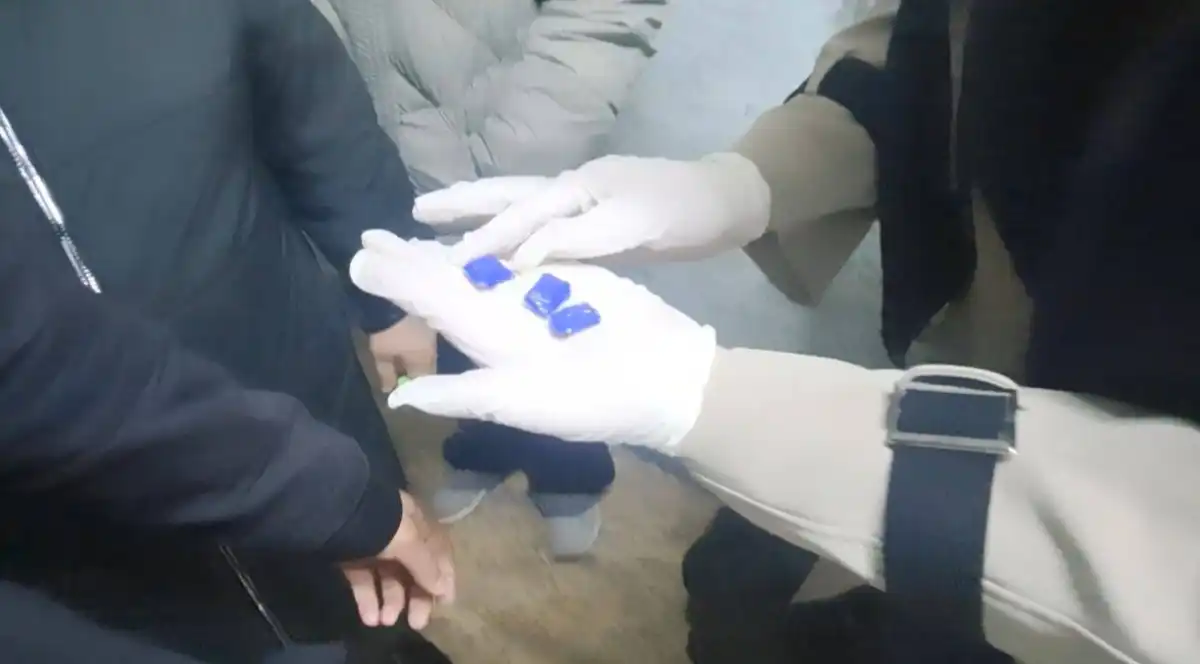 Закладчица наркотиков задержана на первом "задании" в Астане