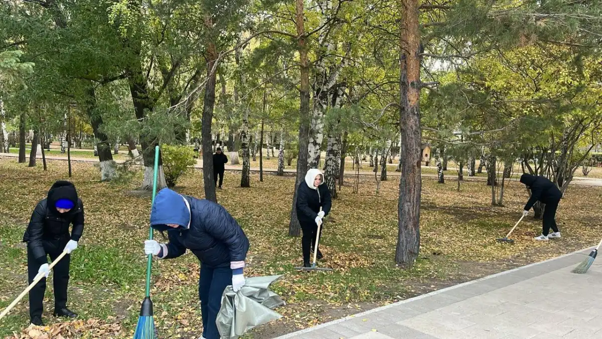 Масштабный общегородской субботник прошел в Астане