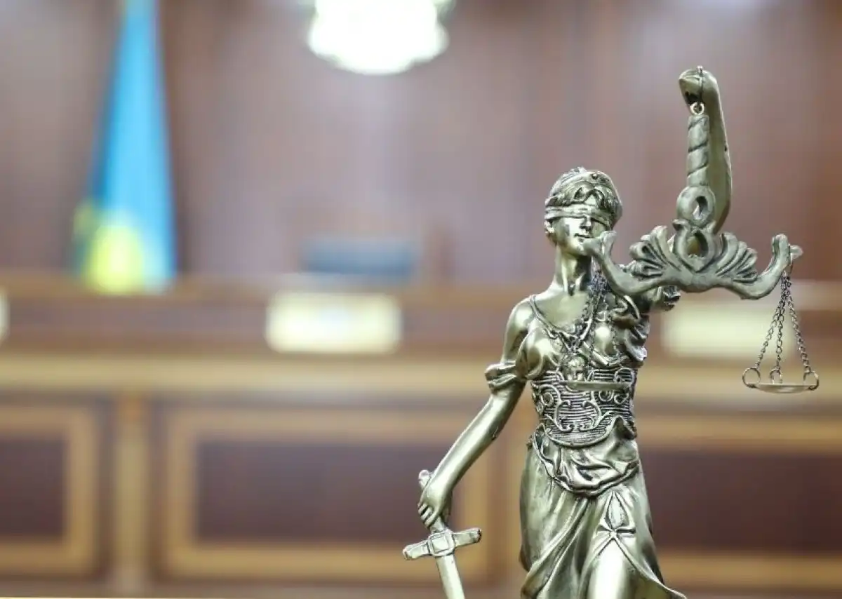 16-летнюю карагандинку изнасиловал найденный ее матерью и отчимом «жених»