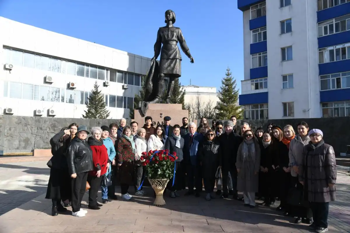 В Астане отметили 100-летие Героя Советского Союза Алии Молдагуловой