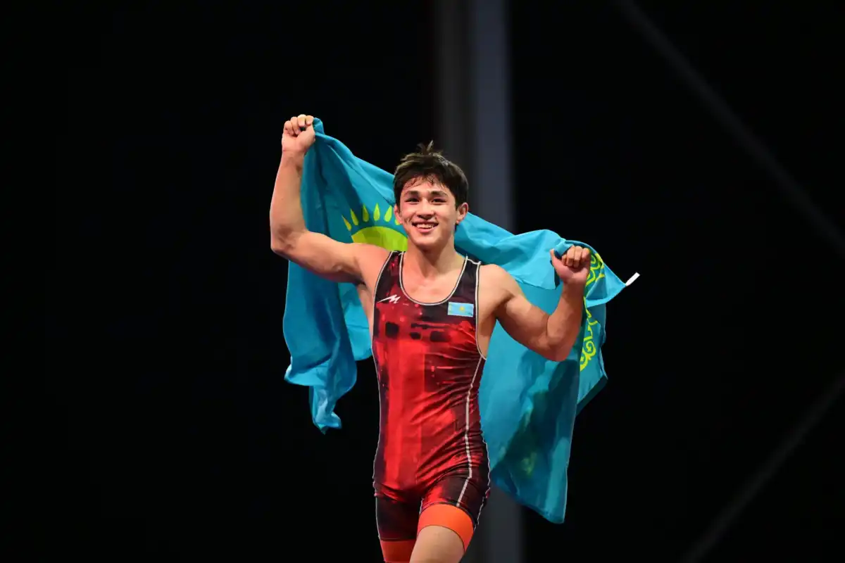 Борец Бекасыл Асамбек принес Казахстану золото юношеской Азиады