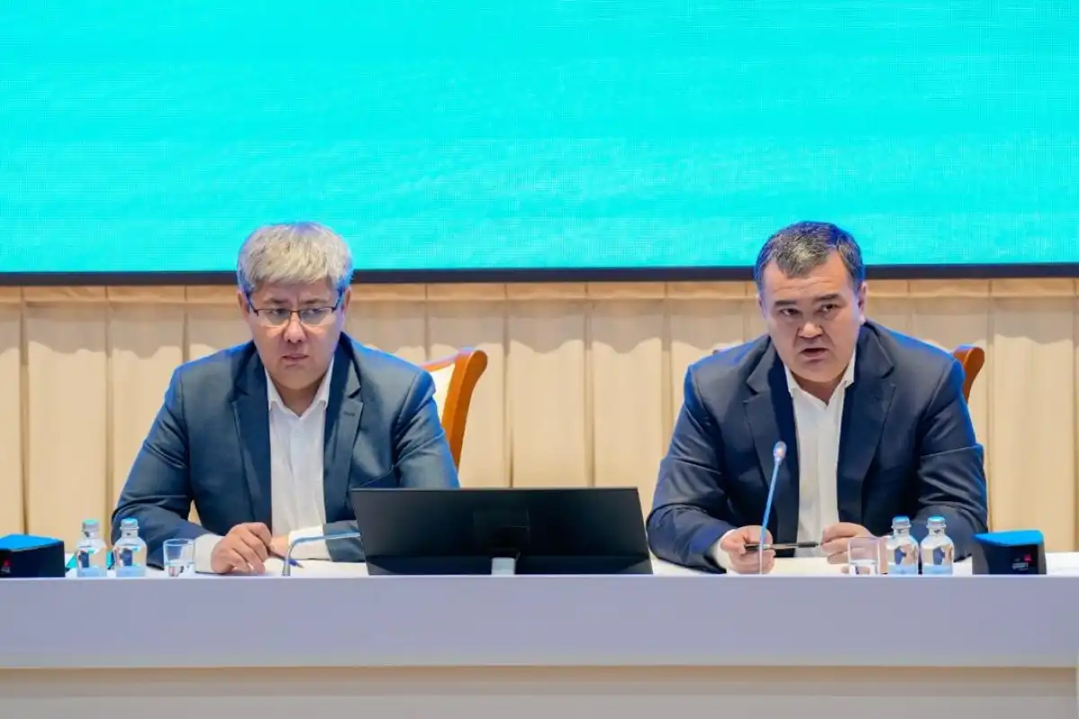 Аким Астаны встретился с жителями ЖМ «Уркер»