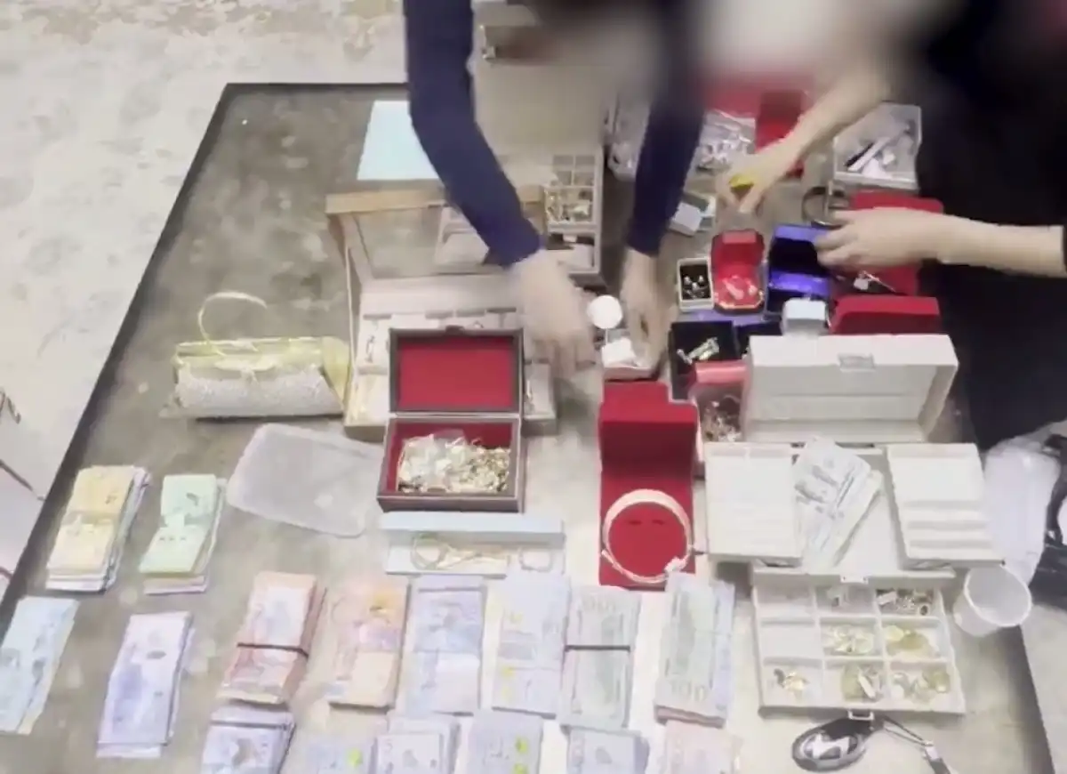 Конфискованы 52 авто, 17 кг «ювелирки» и 402 млн тенге: осуждены создатели финпирамиды Nazira Gold