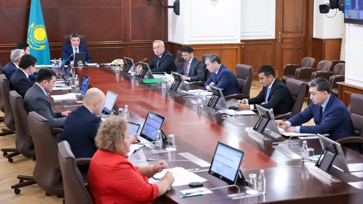 Бектенов поручил наказать замакимов отстающих по инвестициям регионов