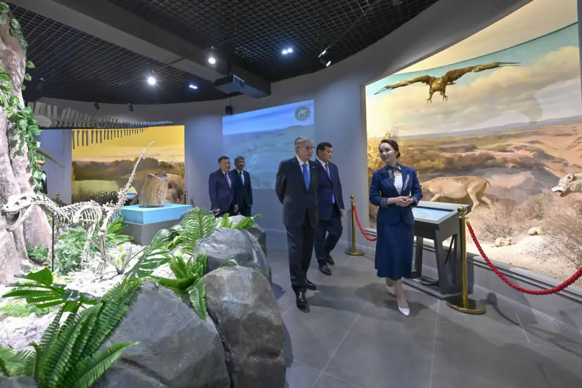 Токаев посетил историко-краеведческий музей Кызылординской области