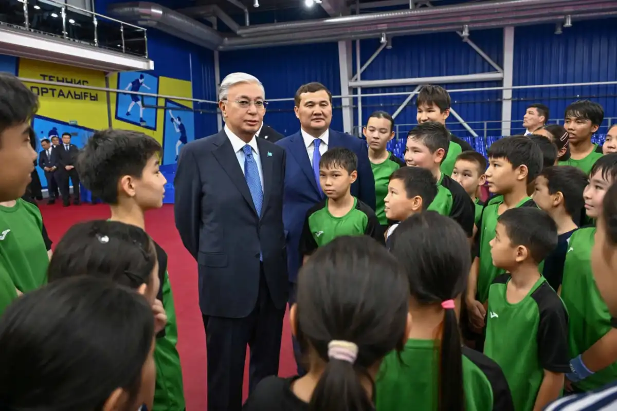 Глава государства посетил Центр настольного тенниса в Кызылорде