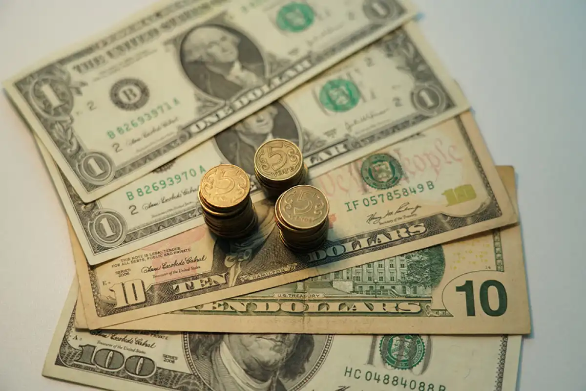 Курс валют в столичных обменниках на 5 ноября