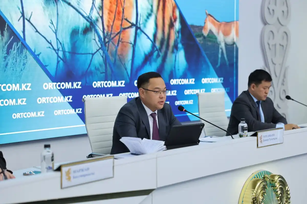 Тигров завезут в Казахстан из России