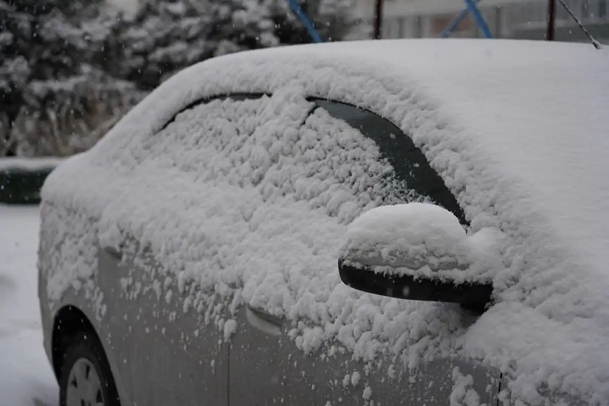 Снег и гололед прогнозируют в Астане