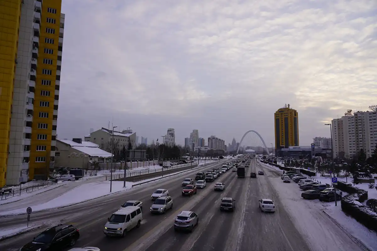 Гололёд и низовая метель ожидаются в Астане