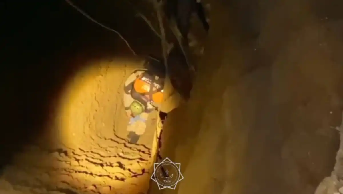 Мужчина упал в 14-метровый колодец в Талдыкоргане