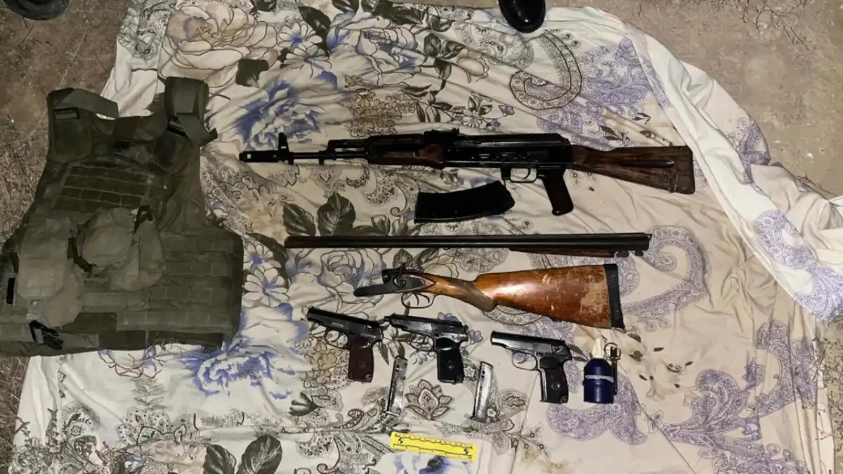 Огнемет, автоматы и гранаты: КНБ изъял оружие в 11 регионах Казахстана