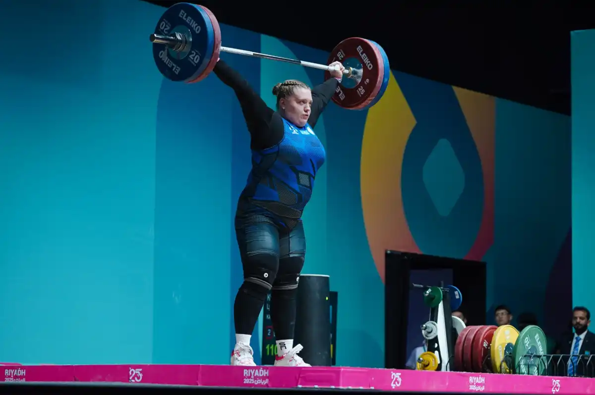 Казахстанская штангистка стала трехкратным призером Исламиады