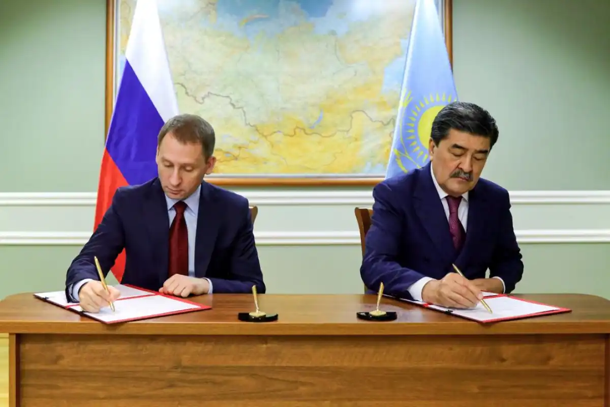 Казахстан получит четырёх амурских тигров из России