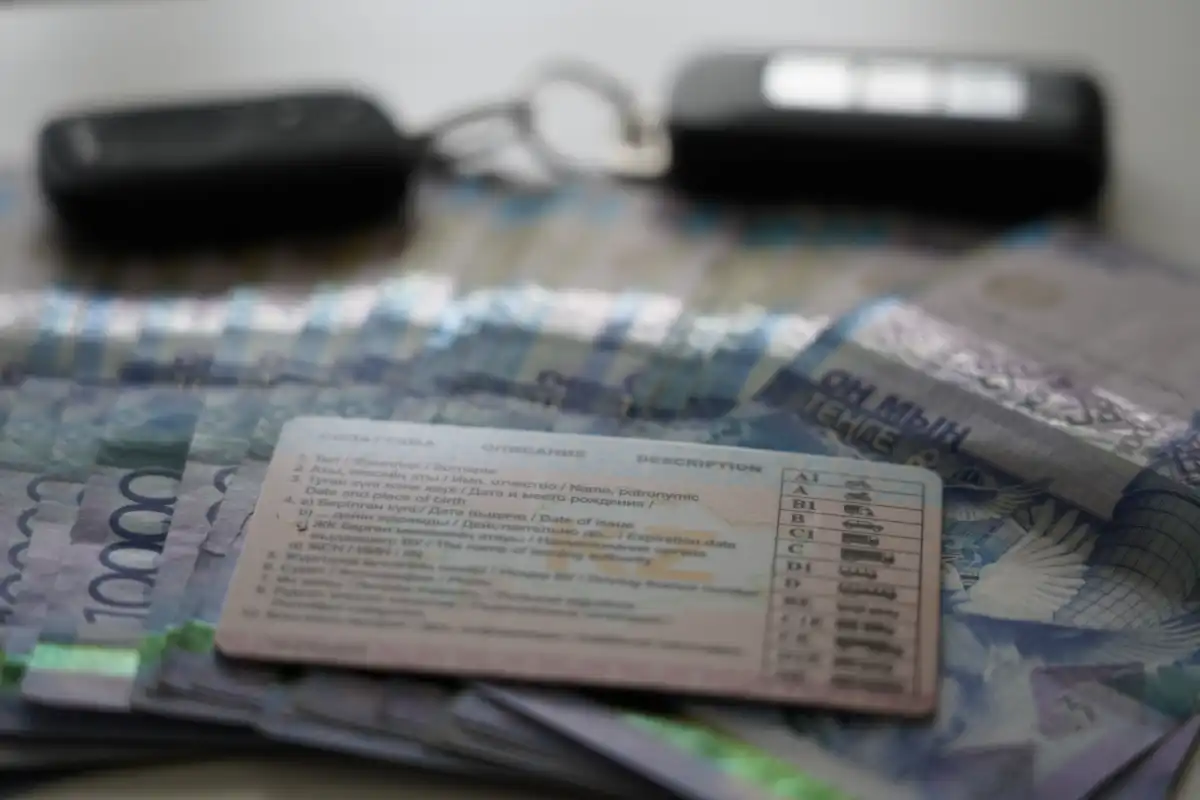 Лжеработник спецЦОНа торговал «правами по дешевке» в Астане