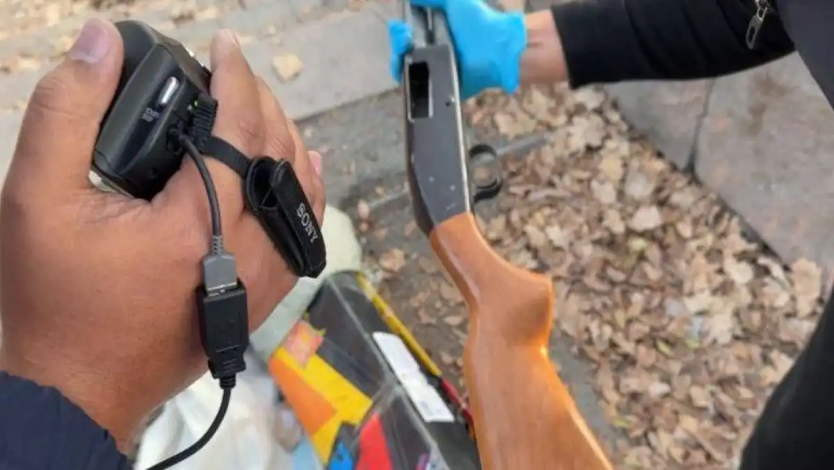 Тайное помещение с оружием обнаружили под мостом в Алматы