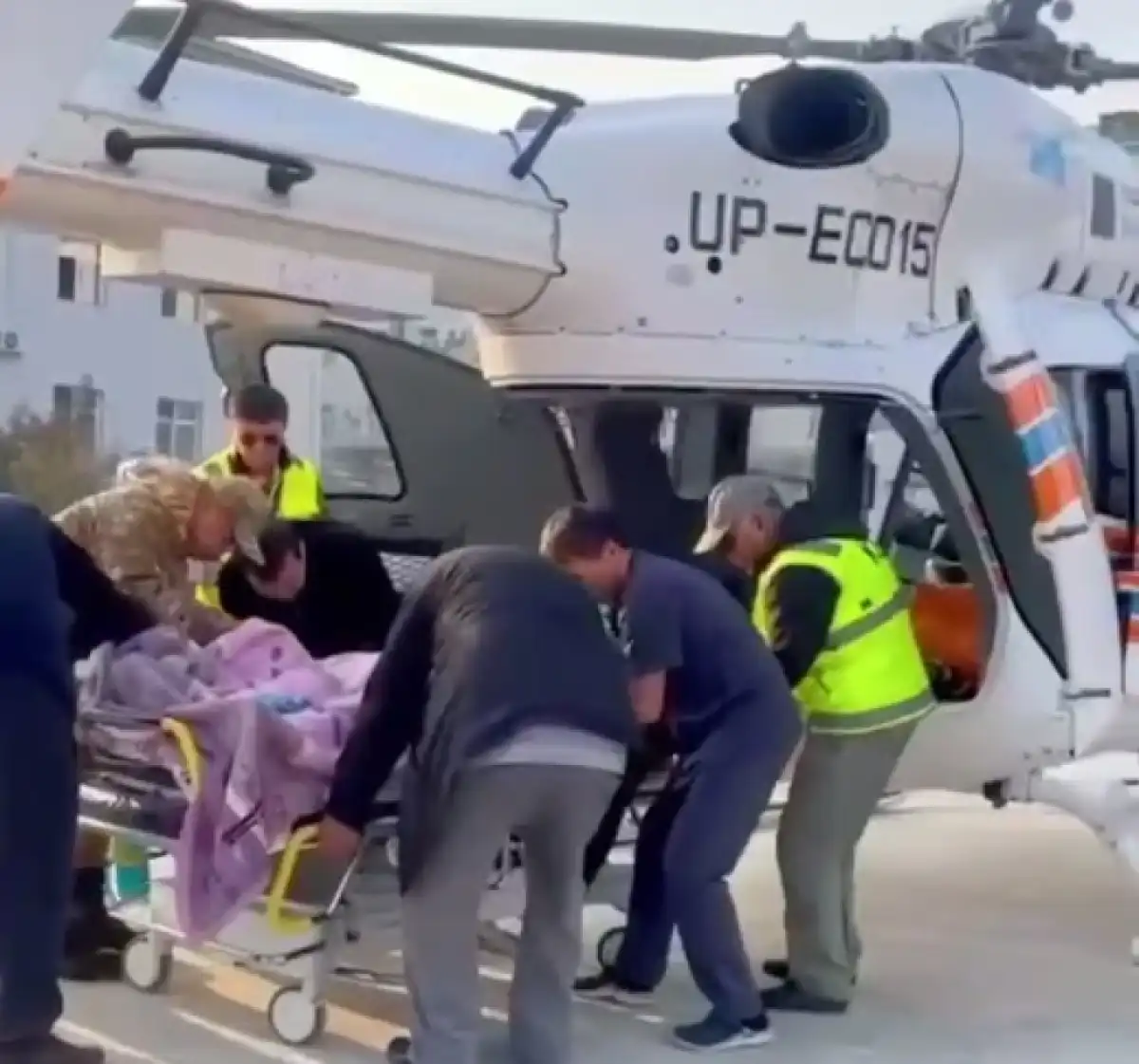 Смертельный пожар в Алгабасе: в Шымкент доставили и пострадавшую женщину