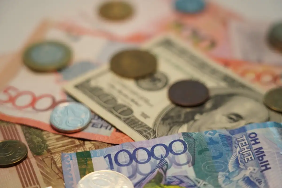 Курс валют в обменниках Астаны на 21 ноября
